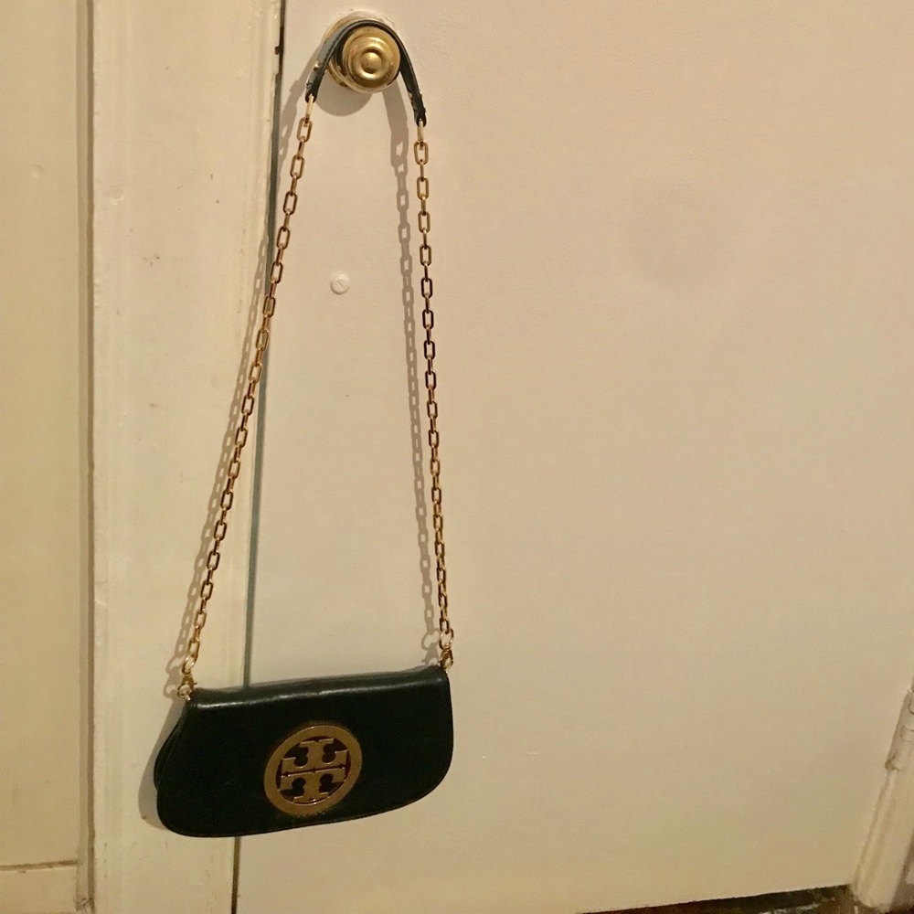 Classic Tory Burch crossbody bag